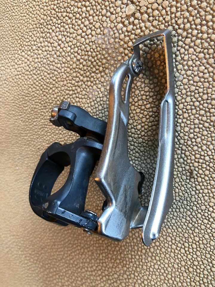 Shimano Deore LX FD-M570 Front Derailleur, Top Pull, 31.8mm, Triple