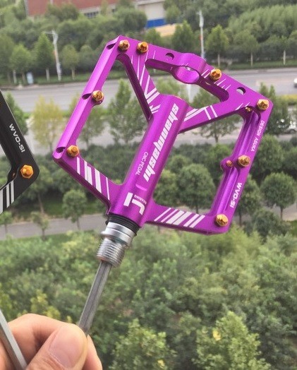 Road MTB Mountain Bike XC Bicycle Pedal 4 Sealed Bearings Flat Pedals Purple