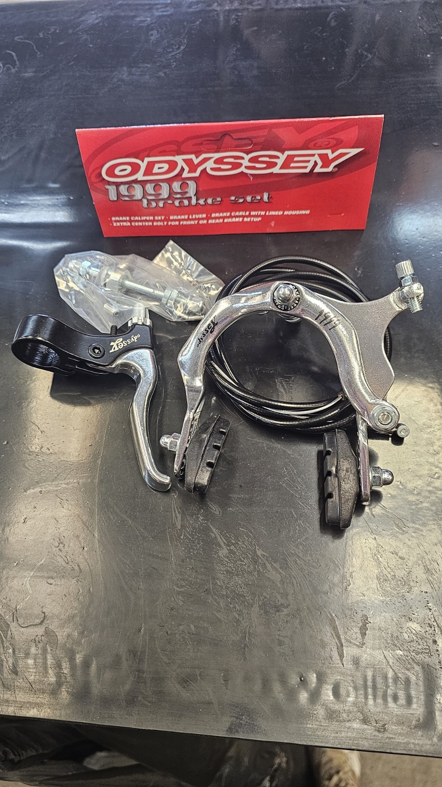 Odyssey 1999 break set Can be use for FRONT or REAR NEW
