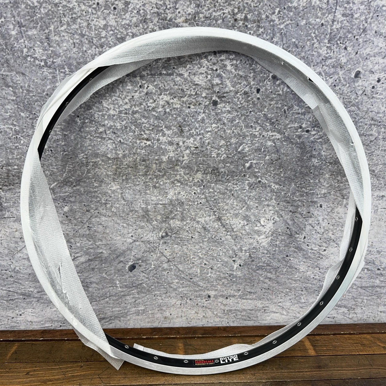 Vintage Sun Rims Rhyno Lite 26in Rim 32H NOS Black 559x27mm MTB Eyelet Alloy