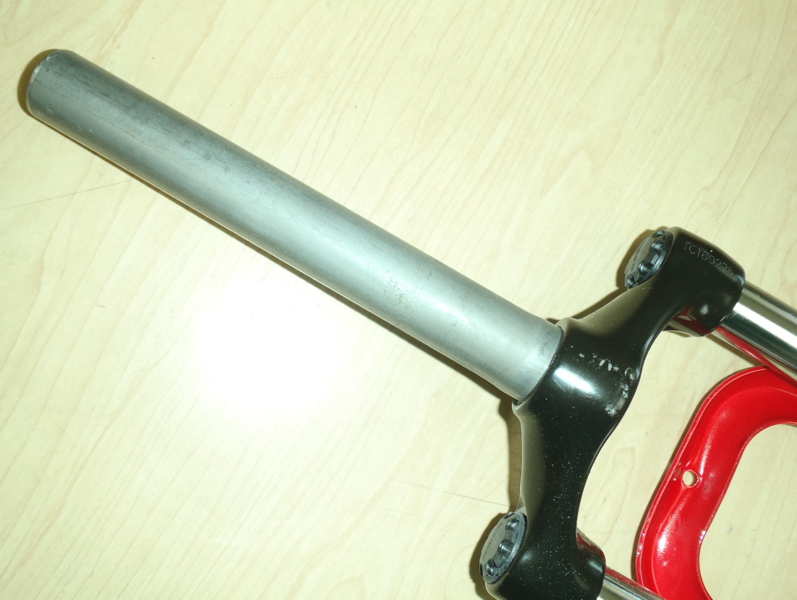 SCHWINN 700C MOUNTAIN BICYCLE RED SUSPENSION FORK BIKE PARTS 487-2