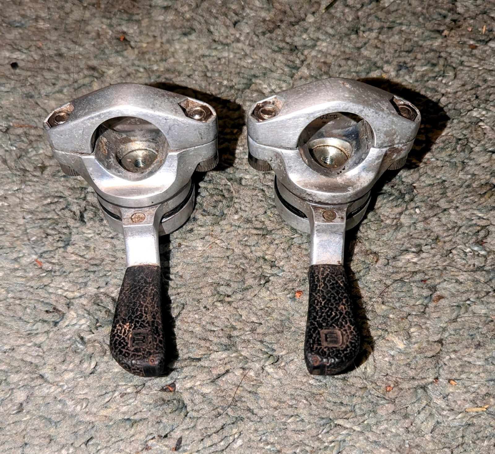 VINTAGE SHIMANO DEER HEAD DEORE XT THUMB SHIFTERS SL-M700 1980S MTB