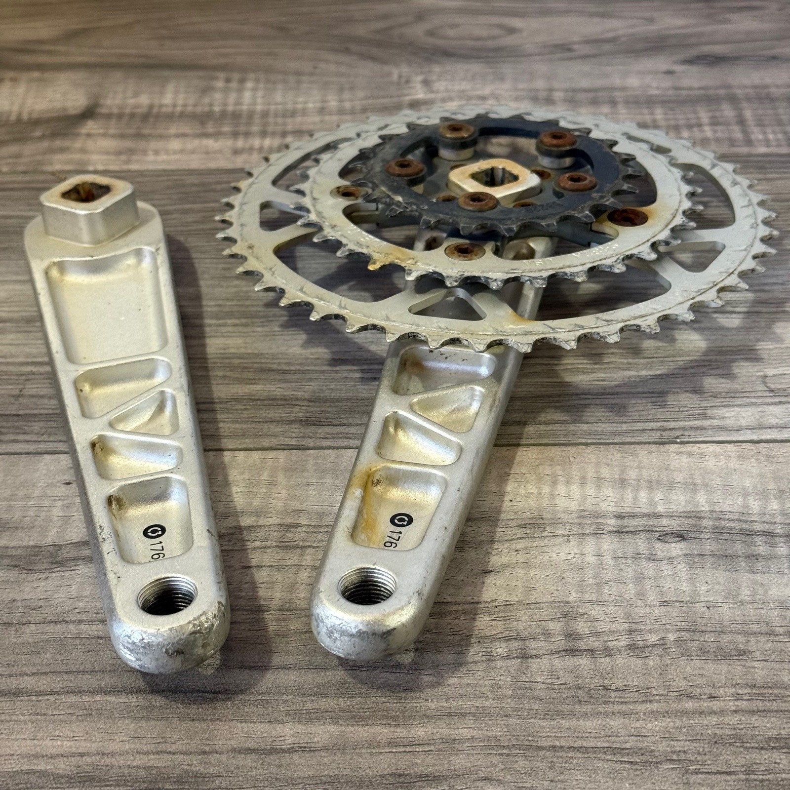 Kona Curve C3 MTB Crankset 176 Square Taper Triple 94BCD 22 32 44 Silver