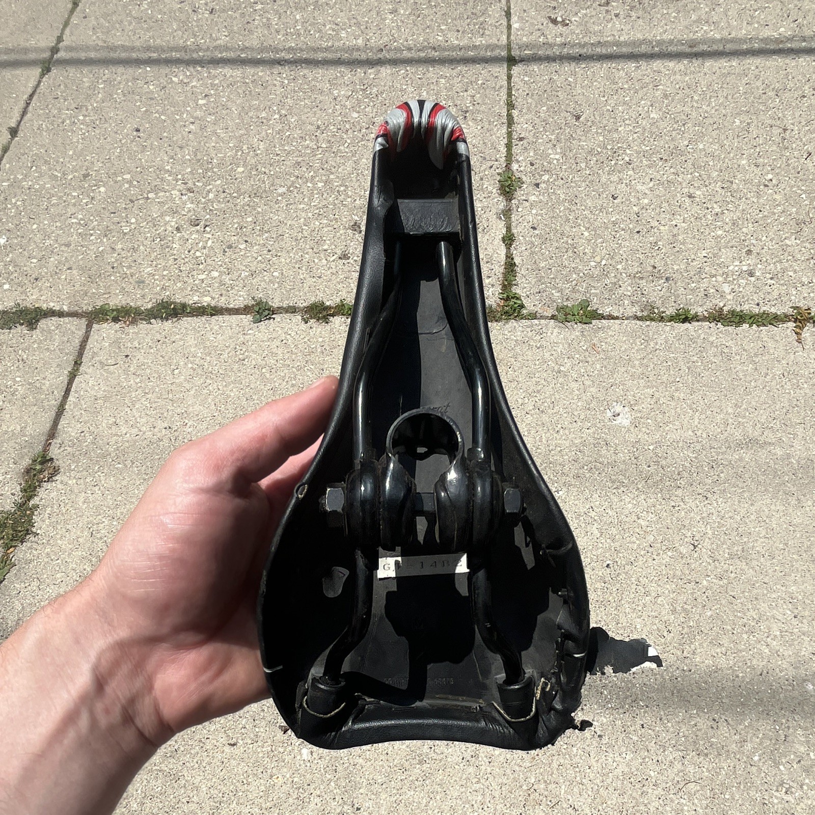 GT Bicycle Saddle/Seat Synthetic Black Red White Universal Fit MPN G 14R