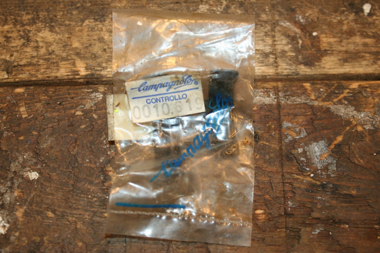 NOS CAMPAGNOLO Bottom Bracket Metal Cable Guide • Part #1134078 New-in-Package