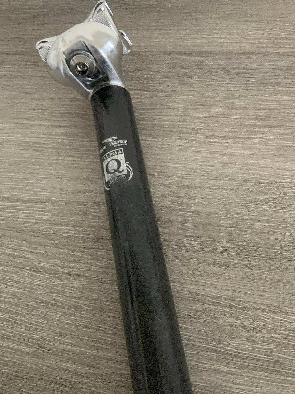 ALPHA SERIES CARBON SEAT POST 27.2 MM x 250 MM 214 GRAMS