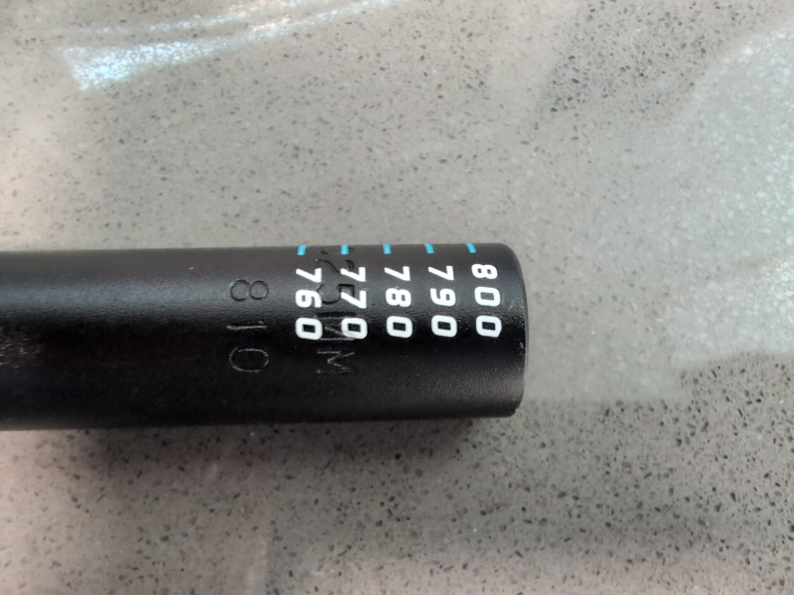 Deity Racepoint 25 Riser Bar 35/810mm – Turquoise. Brand New NOS.