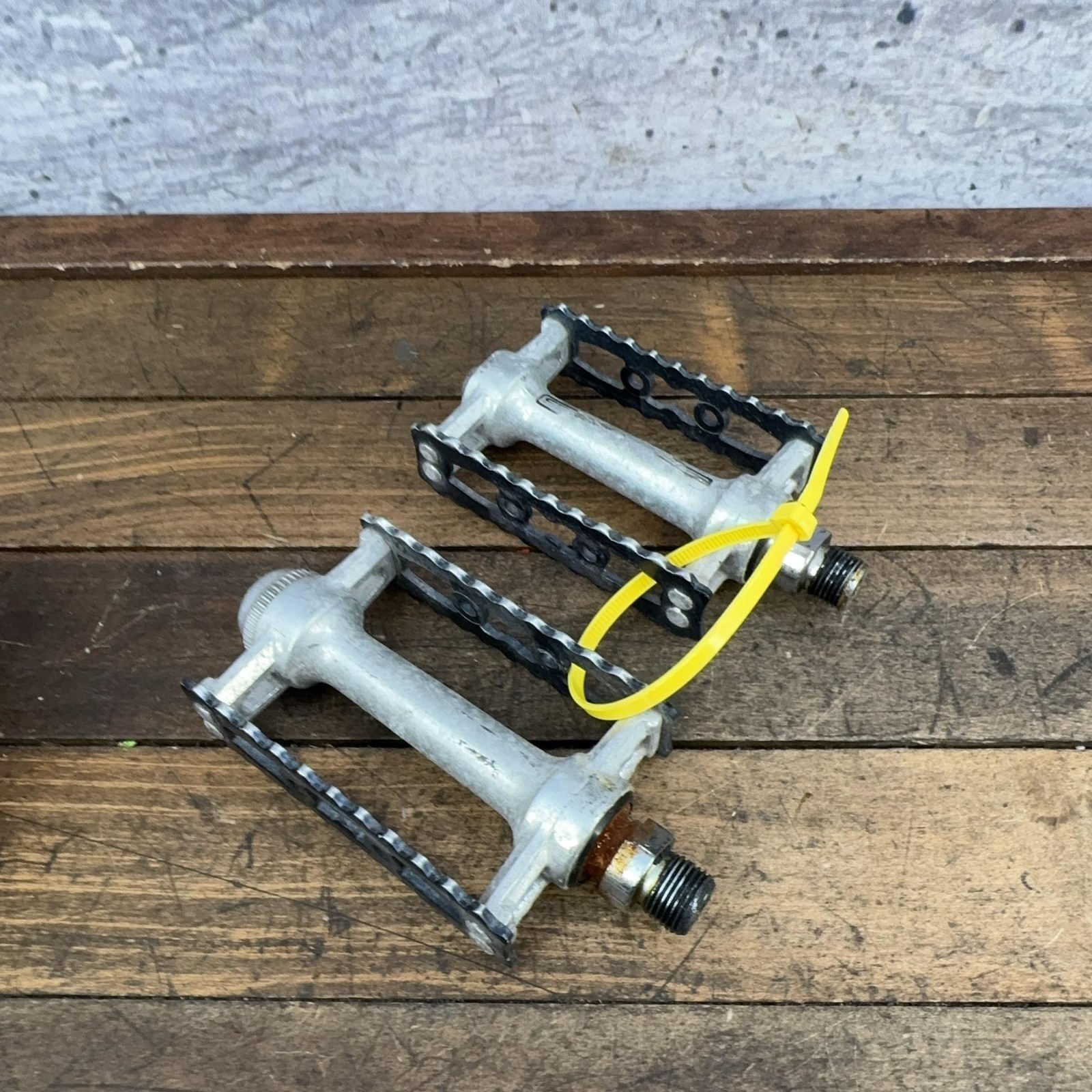 Vintage MKS Sylvan Sealed Bearing Bike Pedals 9/16 Road Touring City Alloy