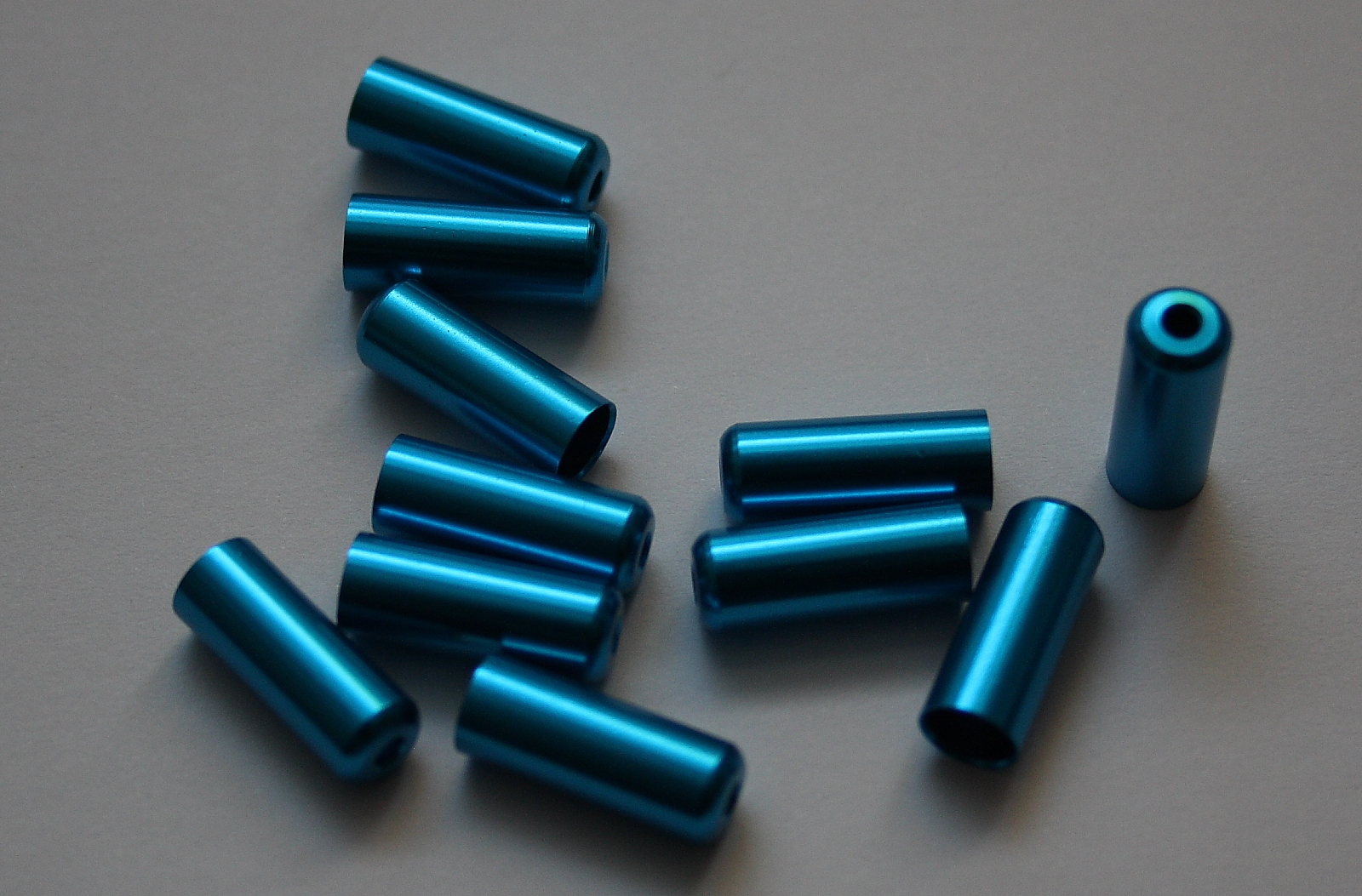 4 Blue / Turquoise Erdmann Aluminium End Caps for 4.5mm Bowden Cable Sleeves