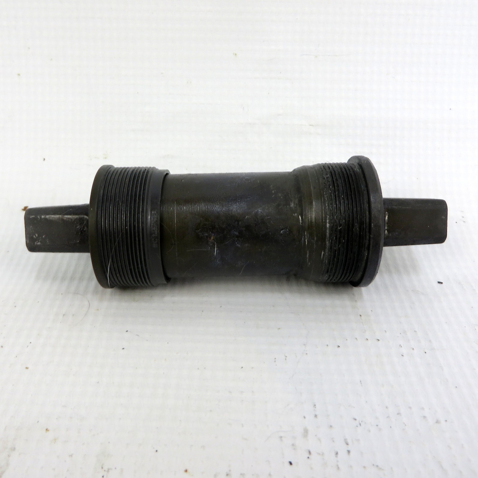 SHIMANO BOTTOM BRACKET BB-LP26 68mm 118mm 365g Sealed Square Taper