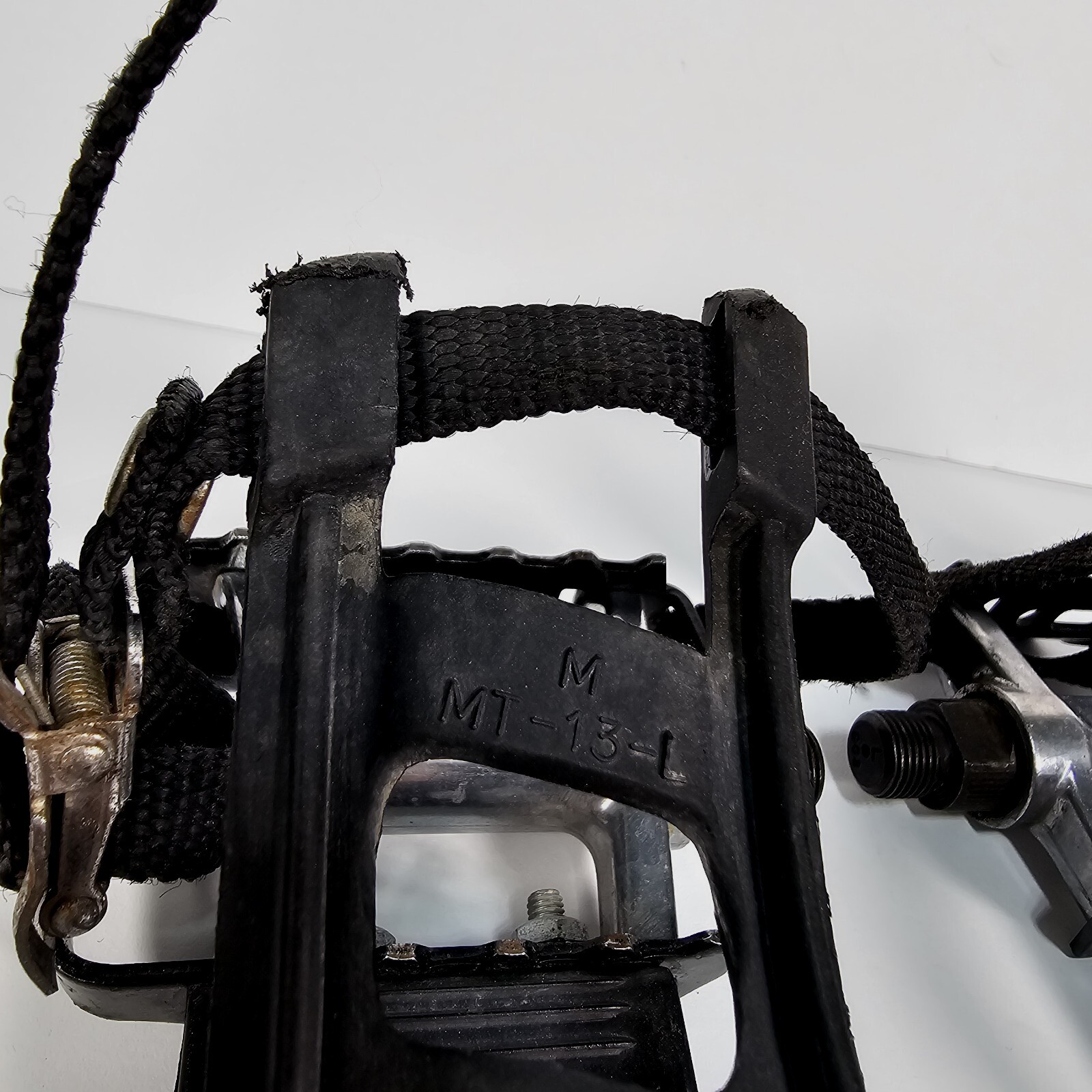 Evo Pedals Cycling Alloy Metal With Toe Clips Strap Black MT-13-L Left Right