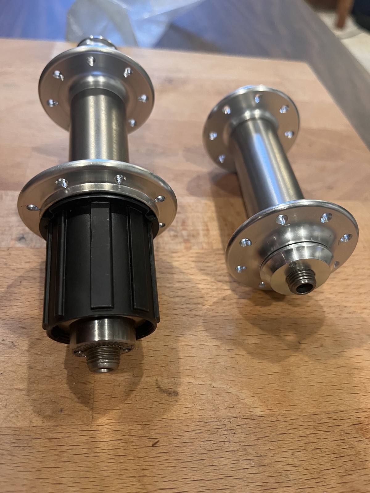 NOS vintage TNT Performance Products titanium road hubs – 16h – 100/130mm