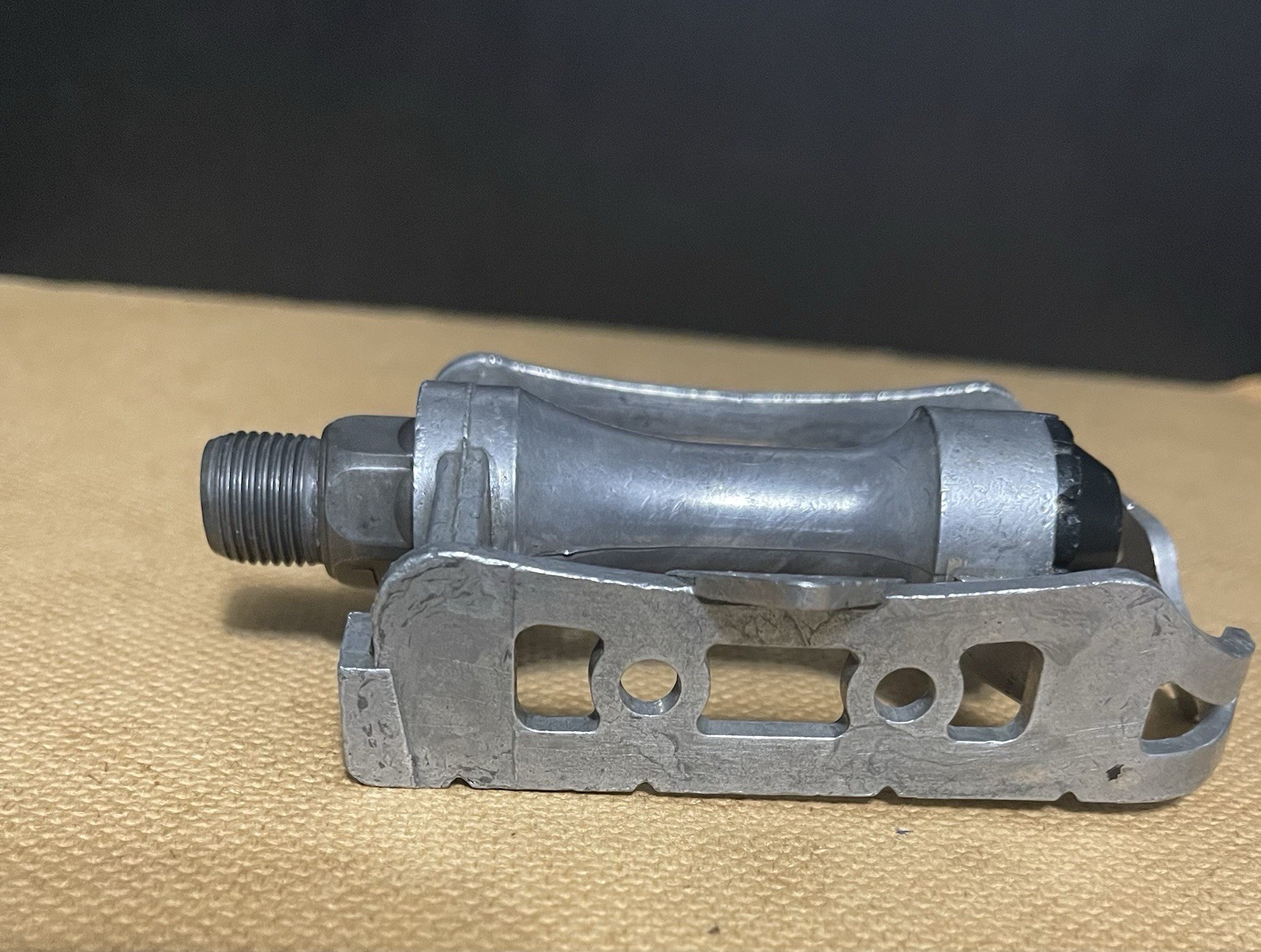 Vintage Lyotard 82 Left Pedal 9/16”