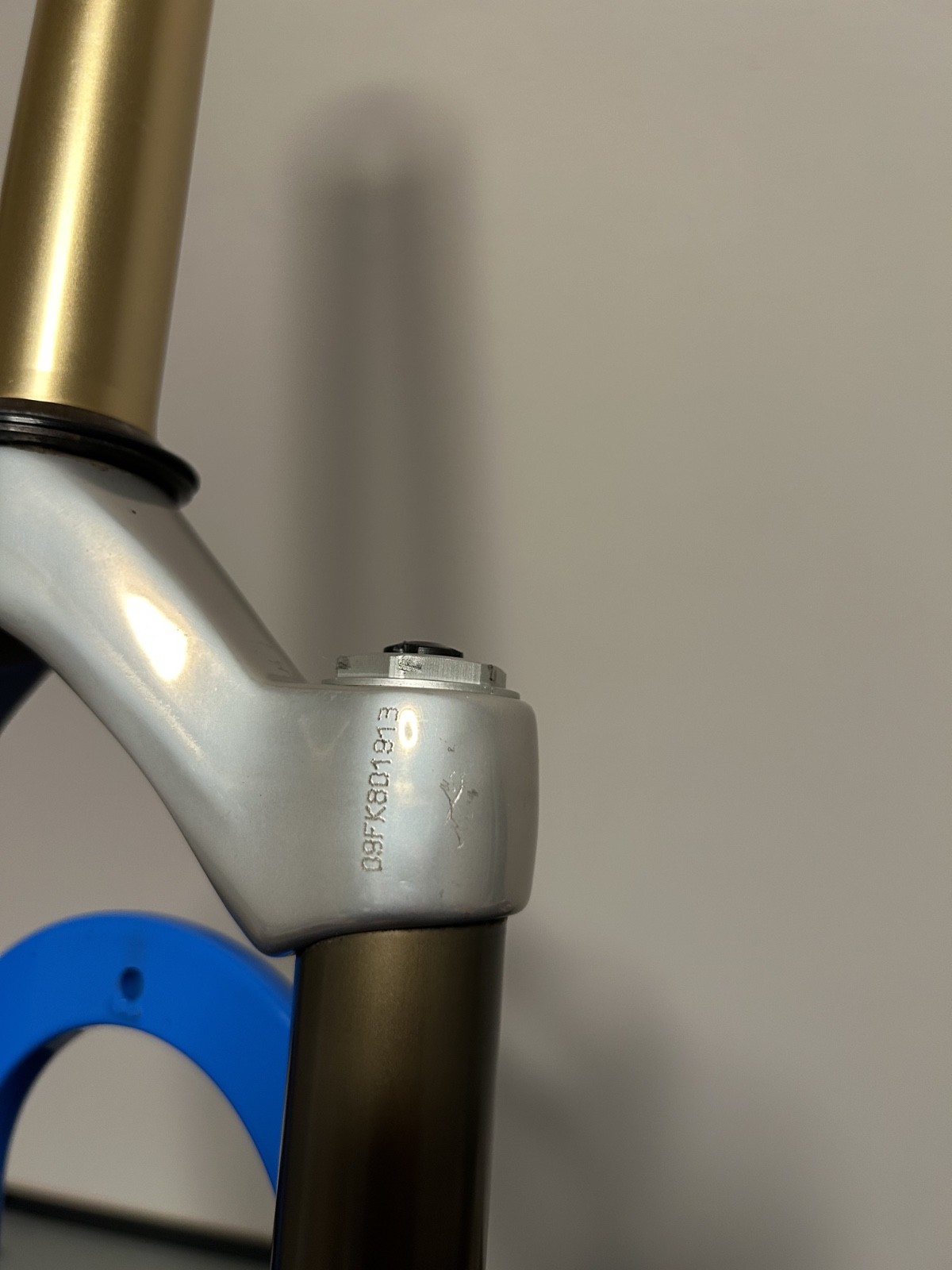 Rock Shox SID XC Dual Air/26″ 1 1/8 Threadless 63mm Travel DSC/V-Br QR 9mm Blue