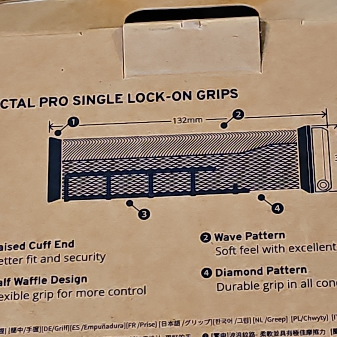 NIB Giant Tactal Pro Single Lock On Grips 132mm Wide on design 35 mm diameter