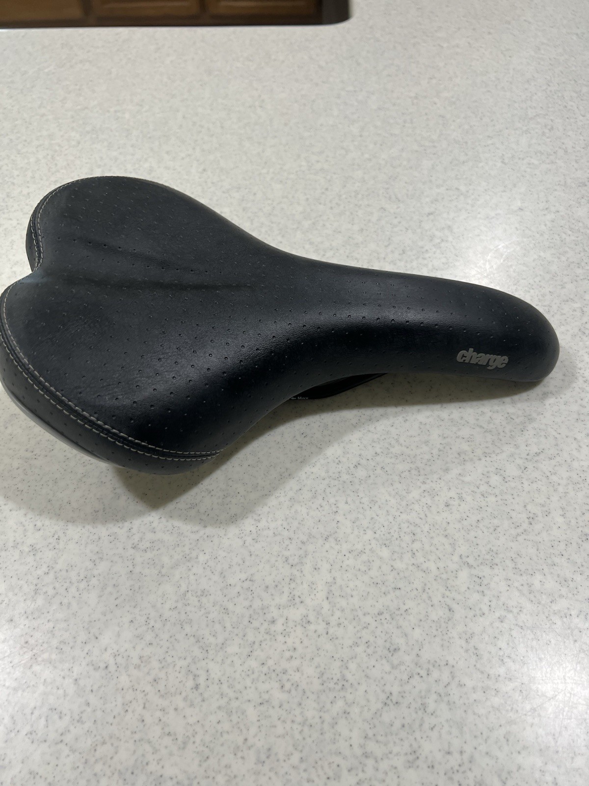 CHARGE BLACK ROAD BICYCLE SADDLE/SEAT