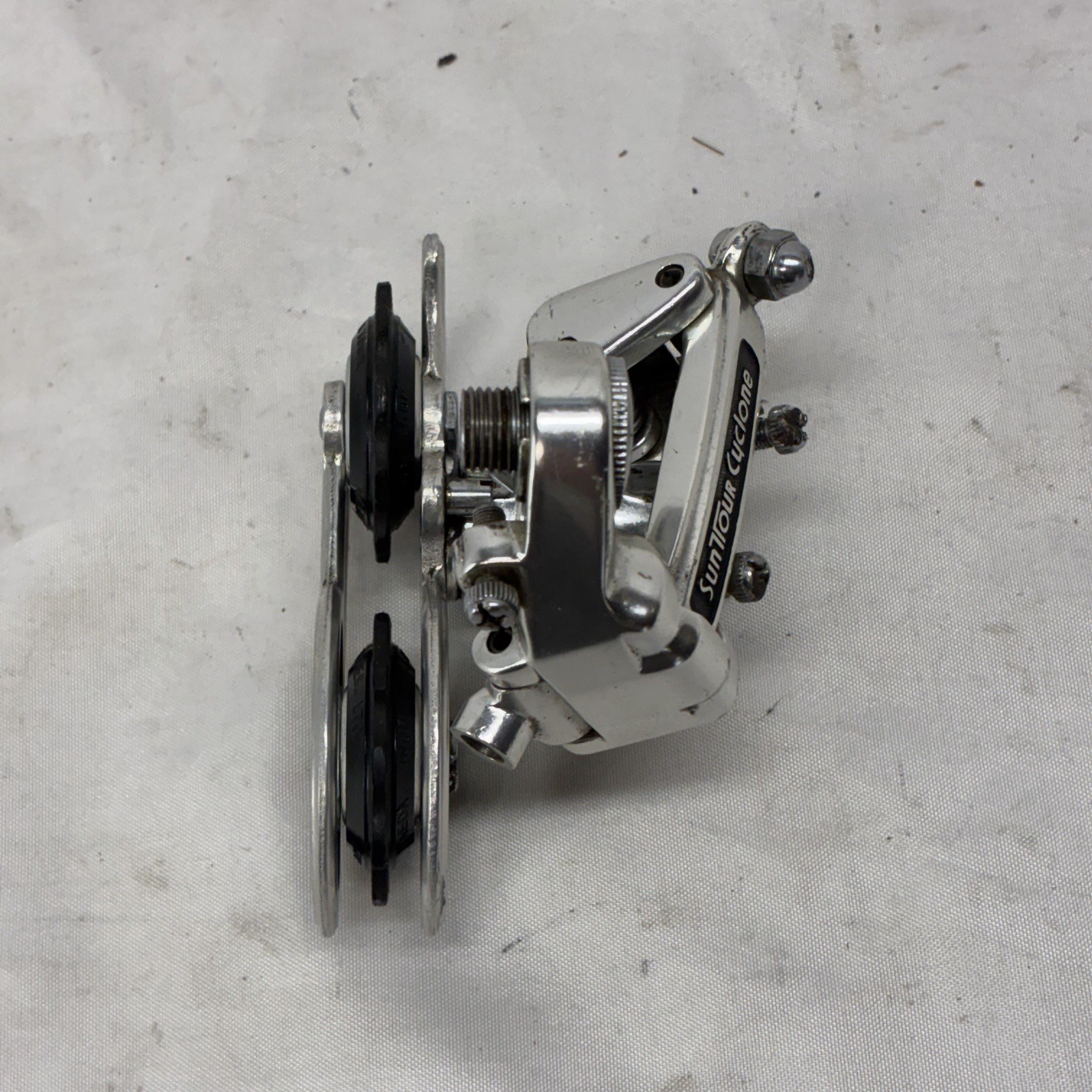 Vintage Suntour Cyclone Rear Derailleur Short Cage Bolt-On Japan 185g Road Bike