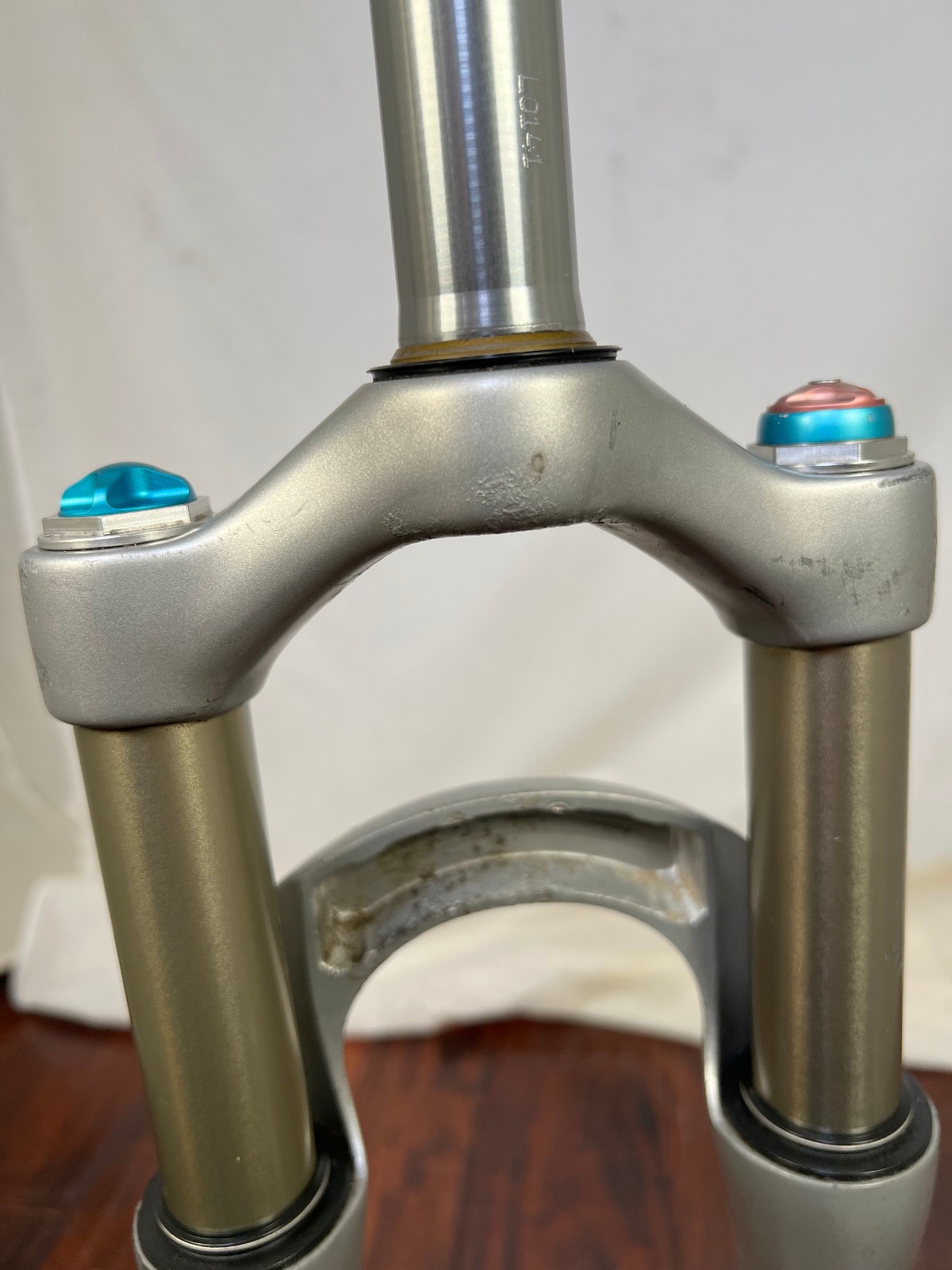 Fox Float RLT F100 Suspension Fork 26″ Disc only 1-1/ 8″ steerer