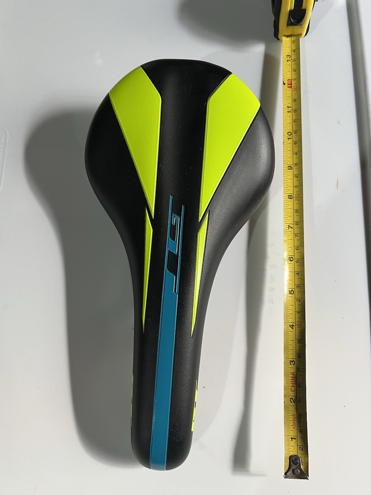 GT Synthetic Bicycle Saddle Black Yellow Blue Universal