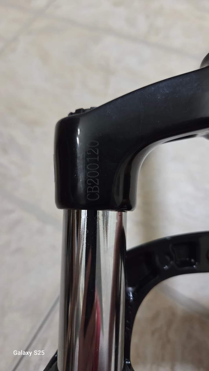 SR SUNTOUR XCT JR-L 20 Suspension Fork 20″ 1-1/8″ Threadless Steerer 63mm Travel