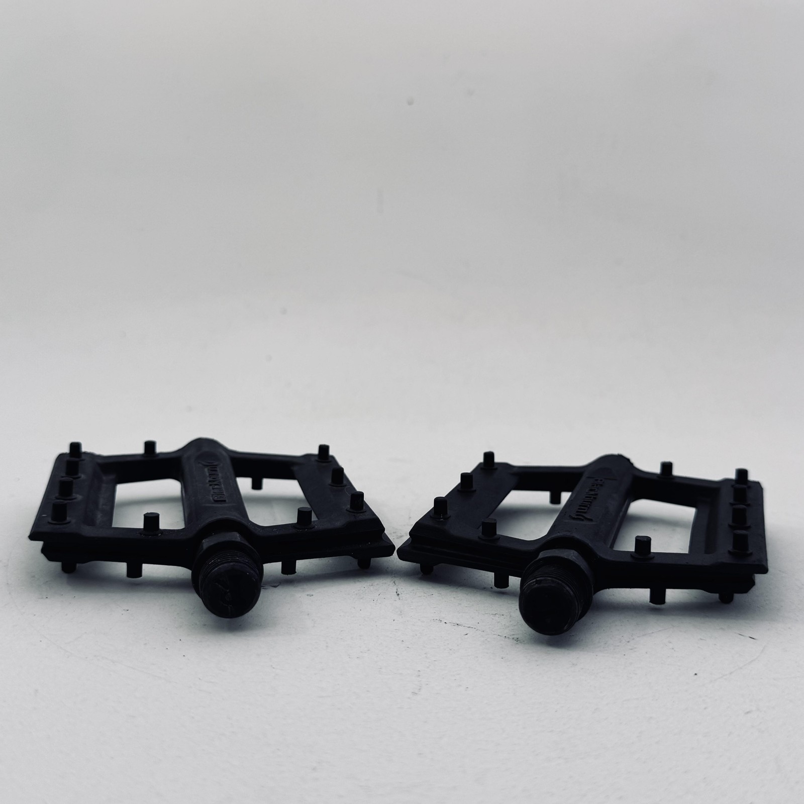 Blackburn Platform Bike Pedals Pair Black 9/16 In Flat MTB BMX Urban A94