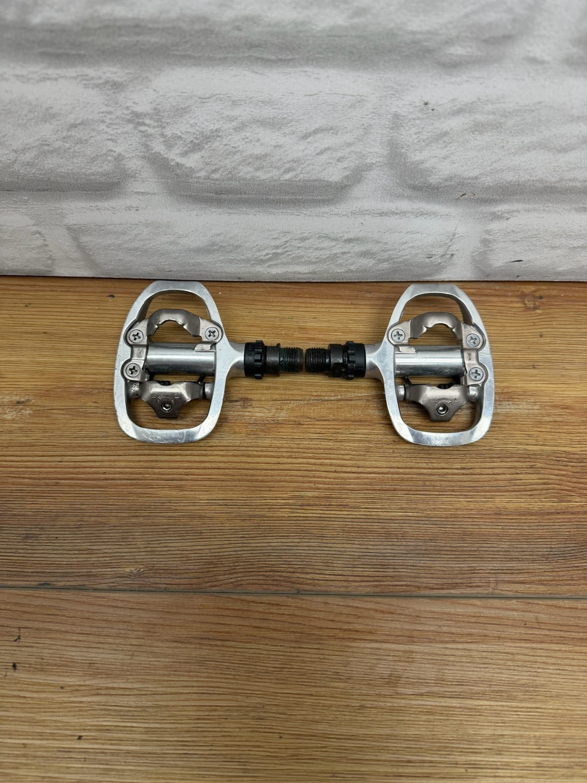 Shimano PD-A520 Platform Flat Clipless Pedals