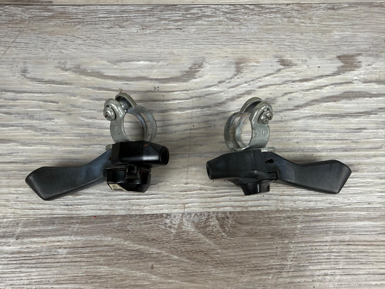 Vintage Shimano SIS 5 Speed Thumb Trigger Shifter Set MTB 1980s Black 5s Japan