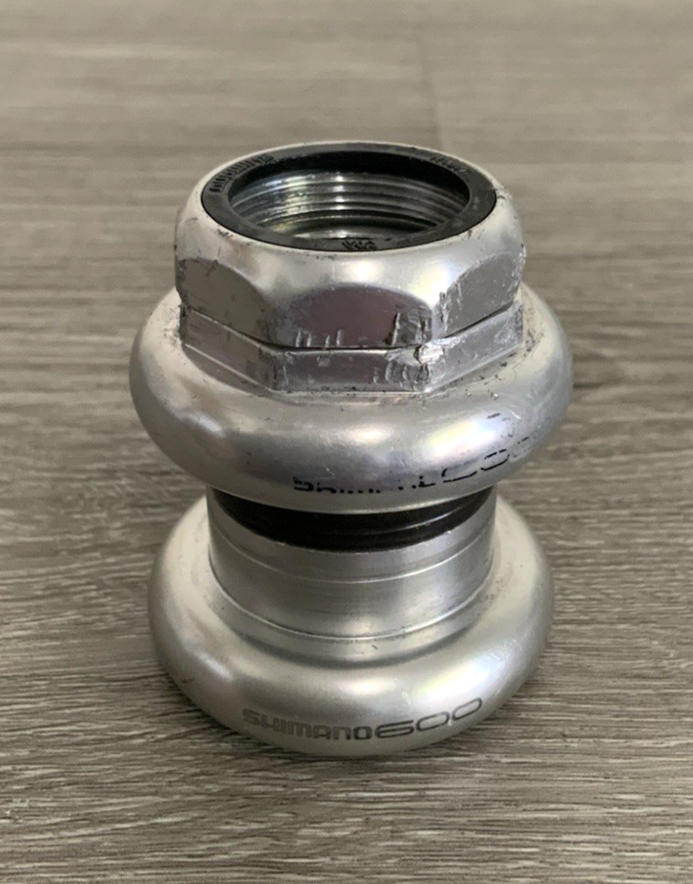 SHIMANO 600HEADSET MODEL 6207 ALUMINUM 98 GRAMS 26.4 MM CROWN RACE