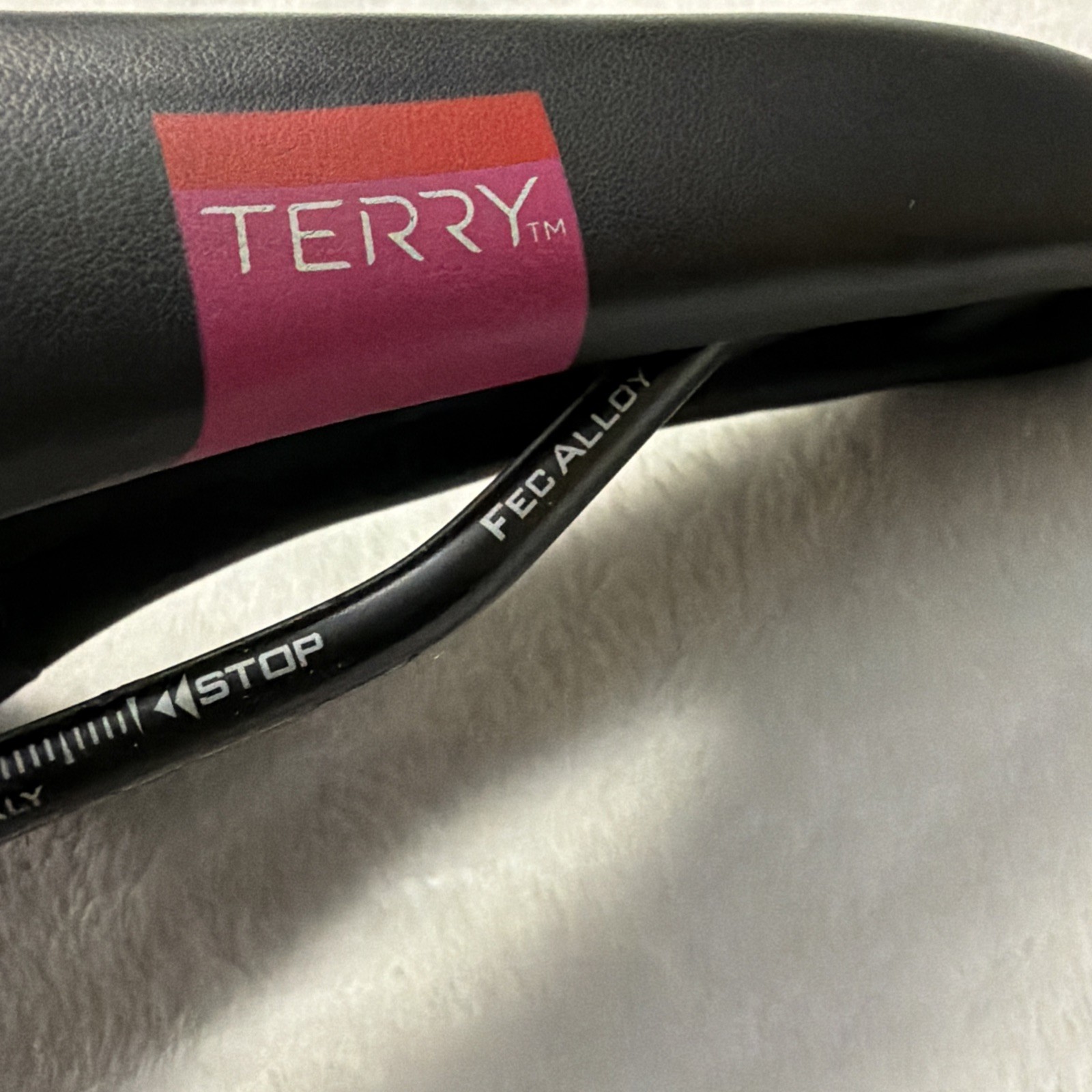Terry Women’s Butterfly Cromoly “Demo” Gel Bike Saddle Seat, Center Cutaway
