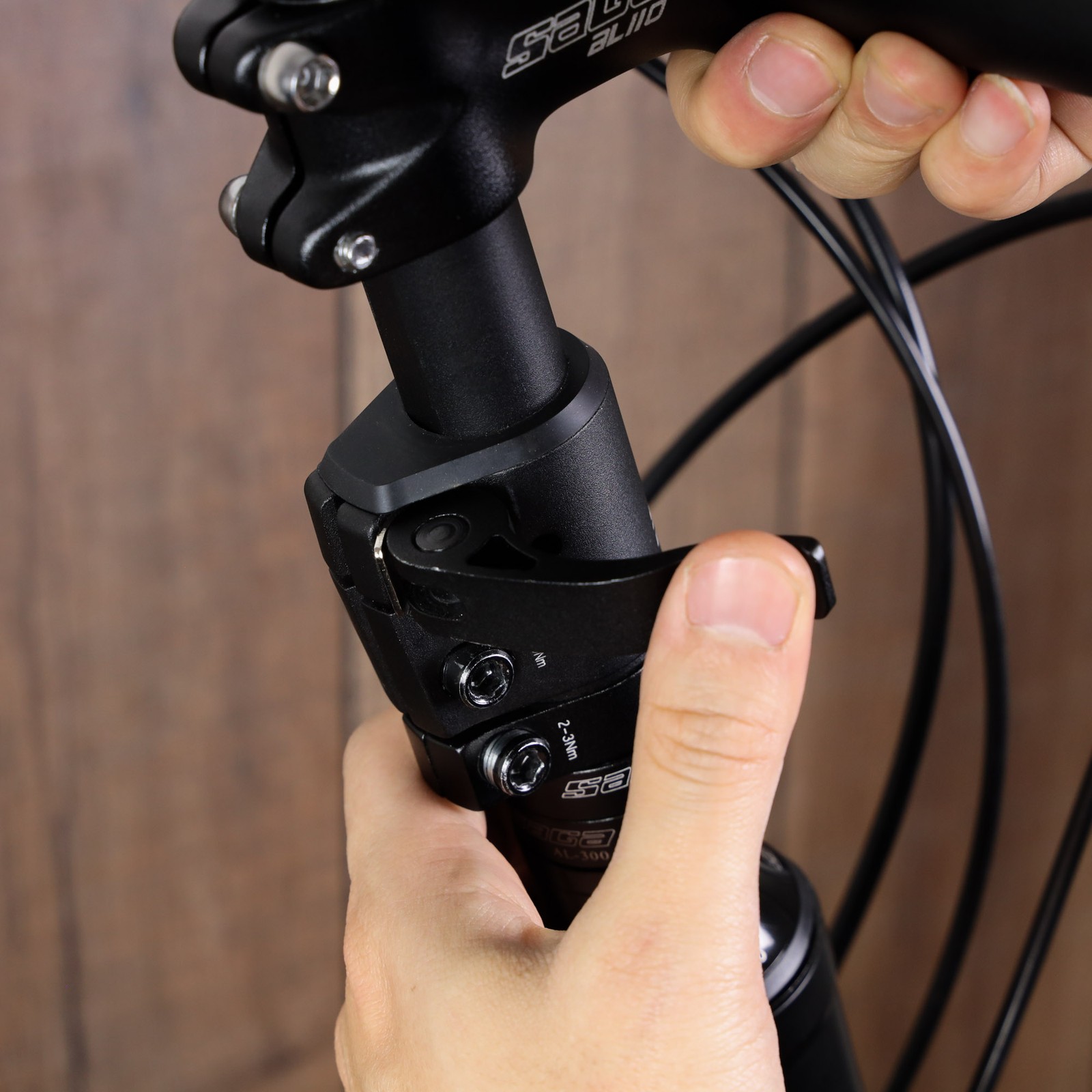 SATORI EASYUP LITE Adjustable Bicycle Handlebar Extender Height Riser 1-1/8″