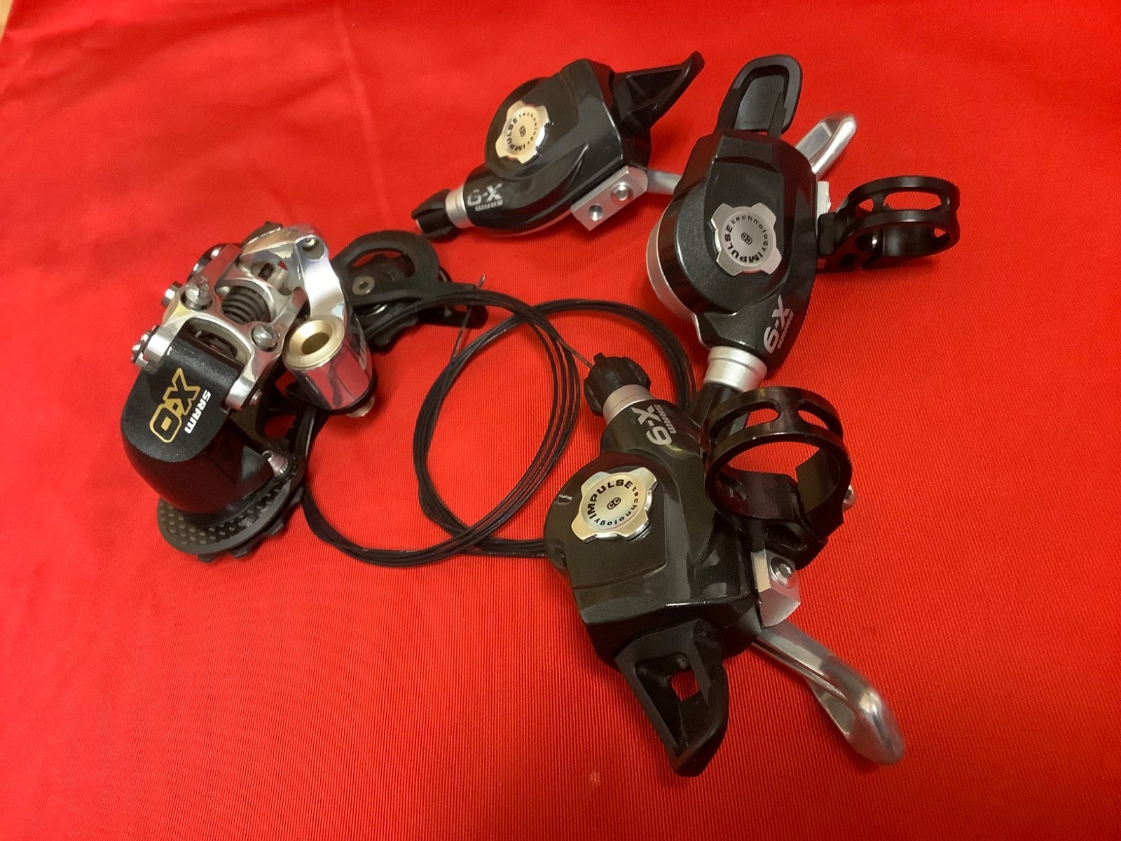 SRAM X0 Rear Derailleur BlackBox Technology 9 Speed Carbon Medium + 3 shifters