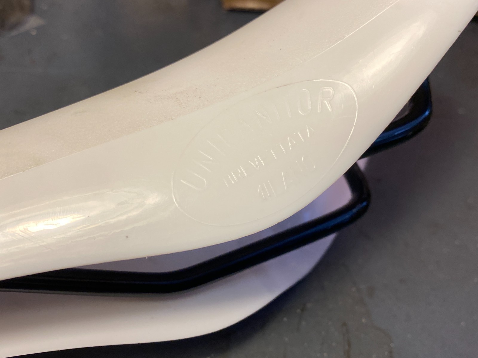 Cinelli Unicanitor Saddle Steel Rails Hard Plastic Shell White 2010 Light Use