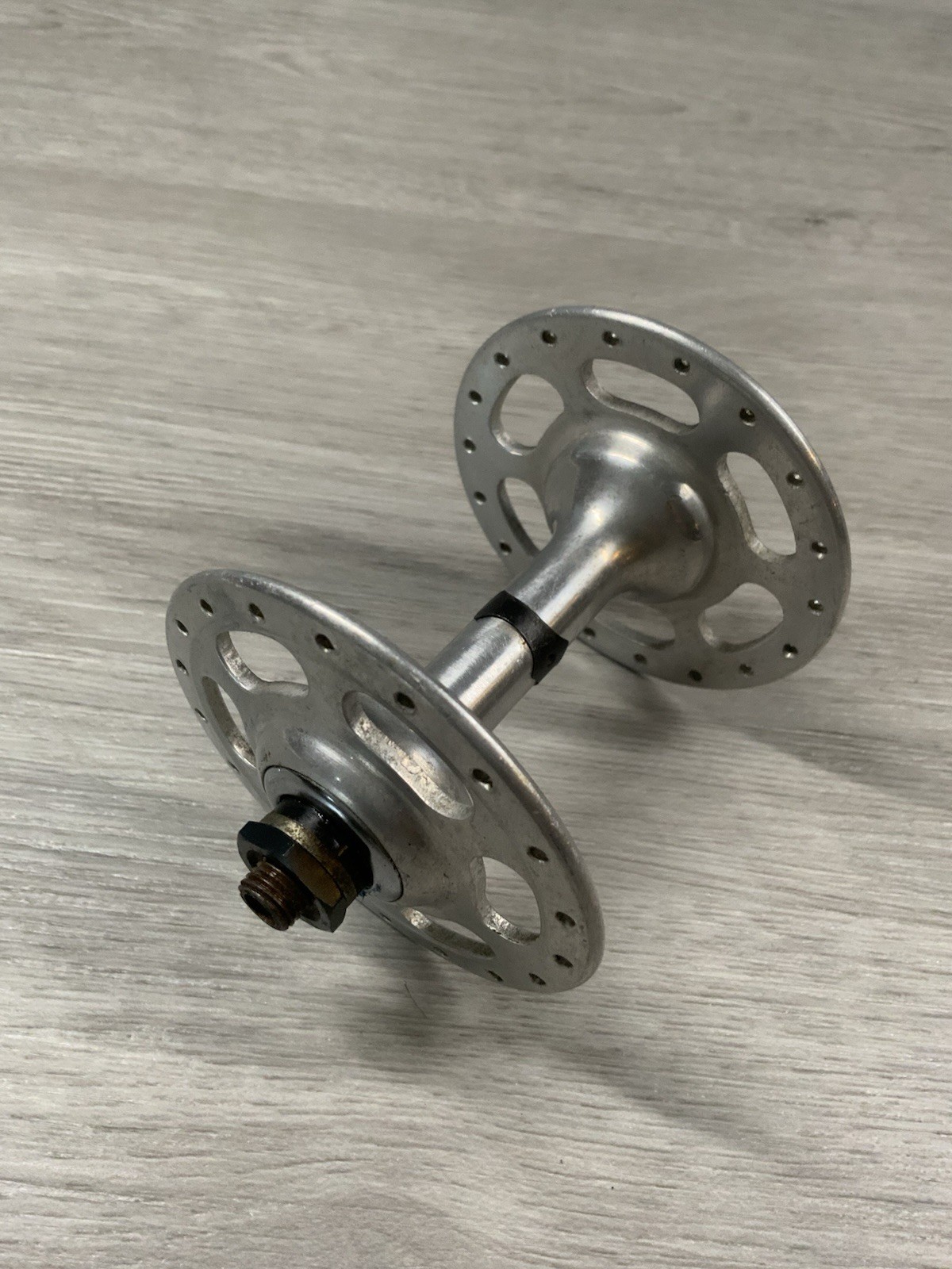 CAMPAGNOLO RECORD FRONT HUB 36 HOLE 100 MM SPACING HIGH FLANGE