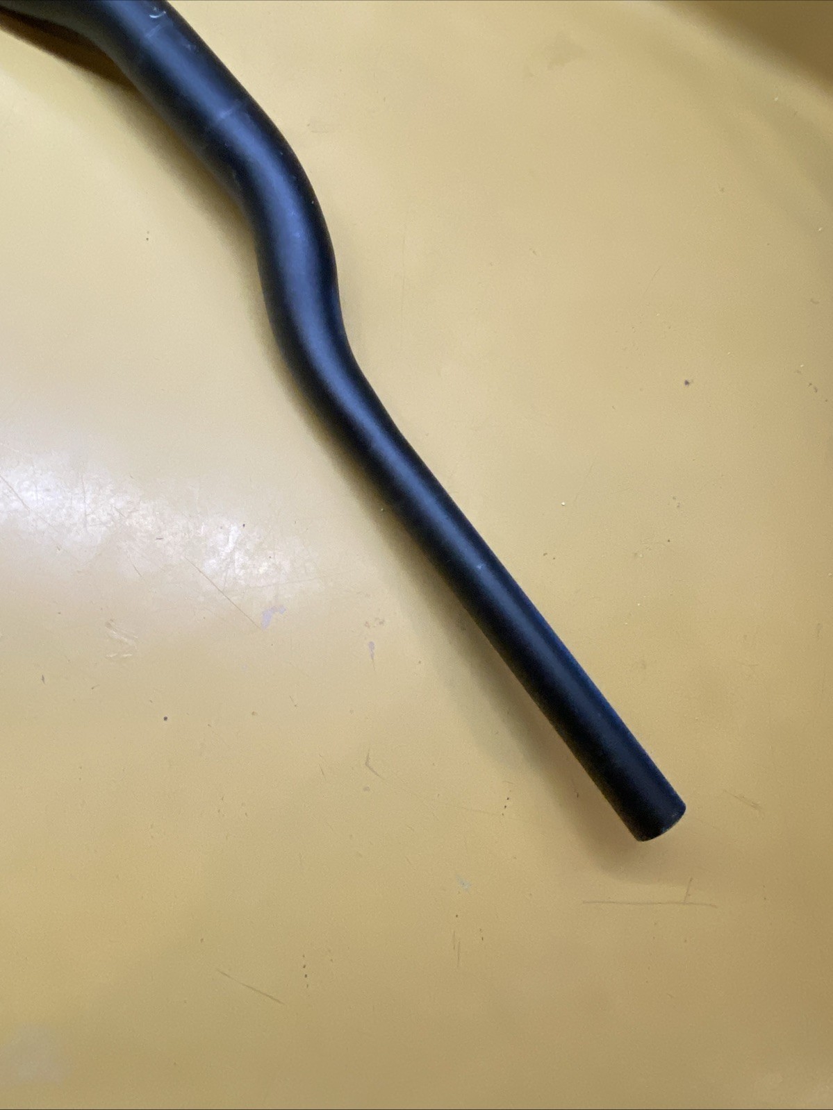 Black Truvativ XC-AM AL-66 XR 31.8 x 640mm X 35mm Riser Handlebar