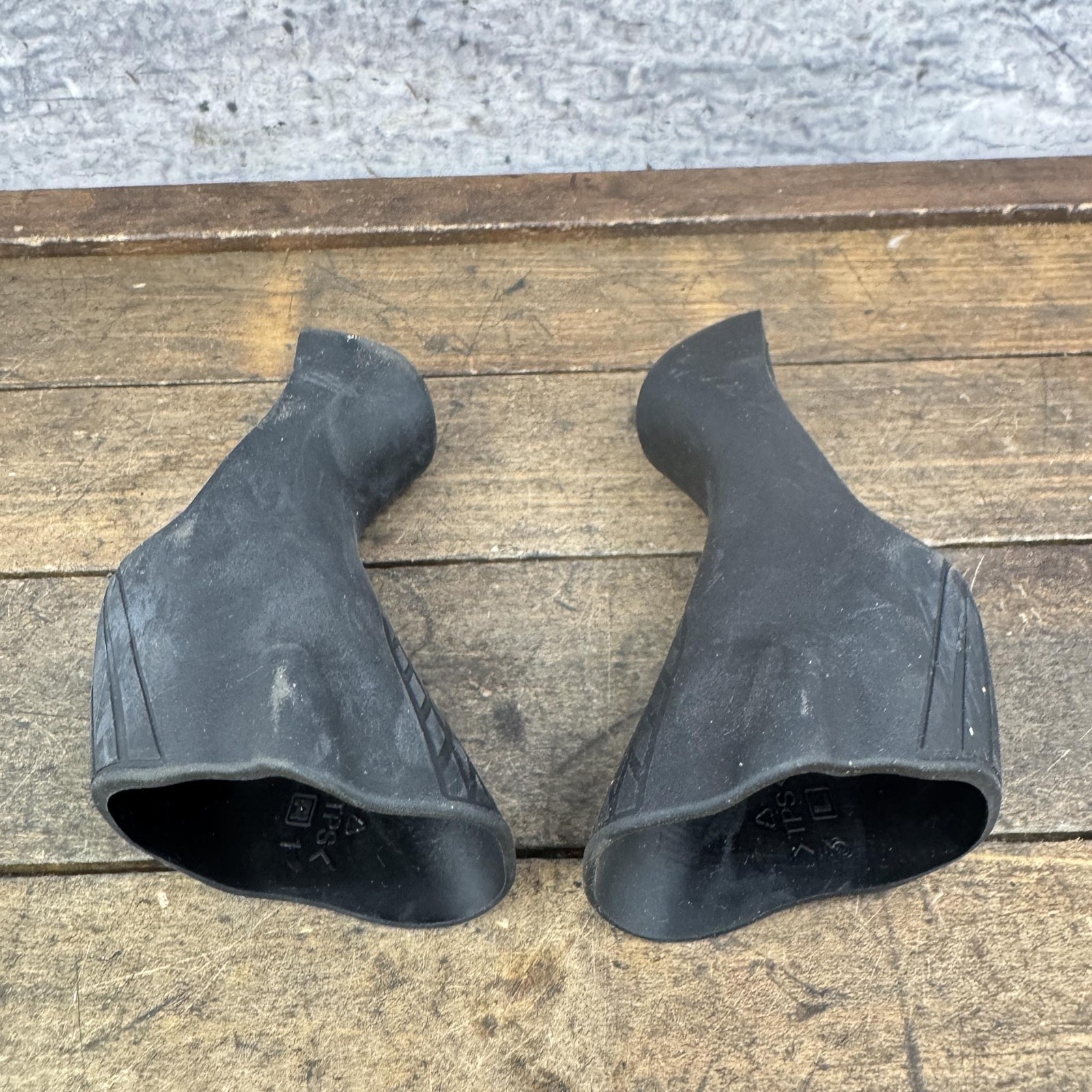 Shimano Ultegra ST-R8000 Hoods NOS Pair Cover Black 50g Road Bike Gravel