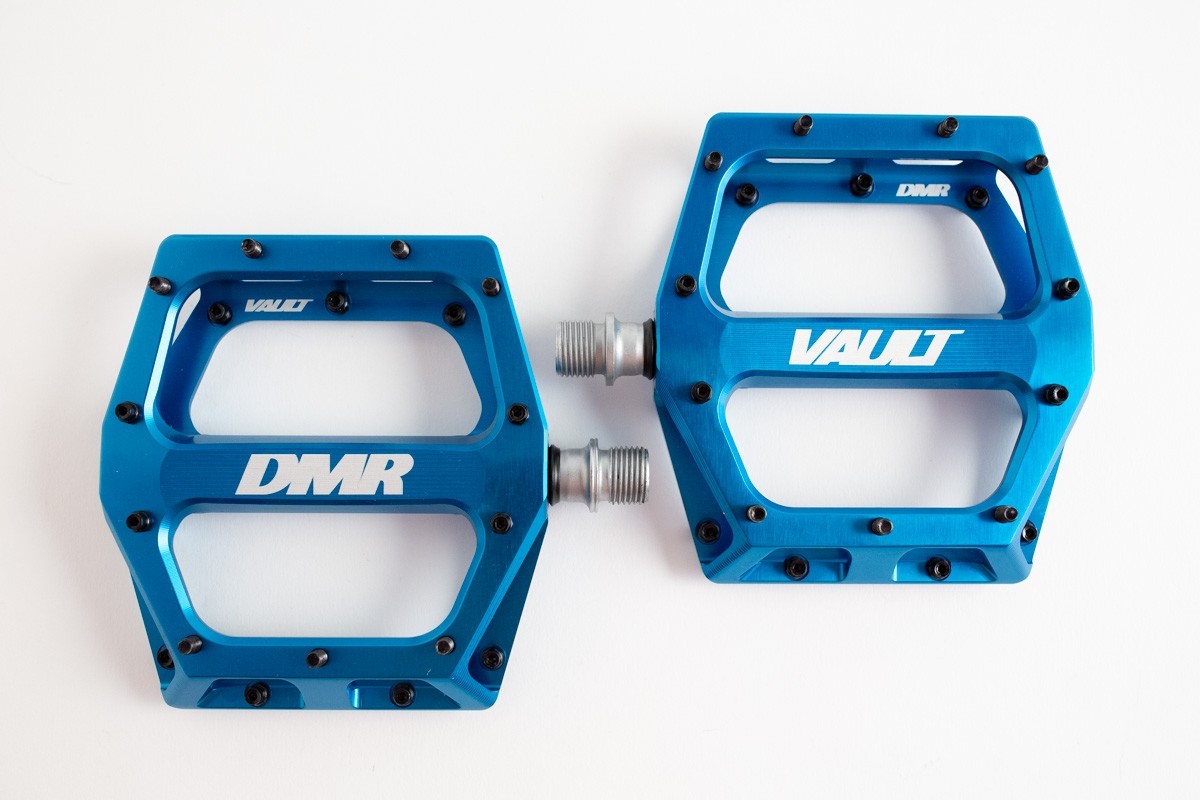 New DMR Vault Pedals Blue 9/16″ Aluminum MTB Platform Pedals