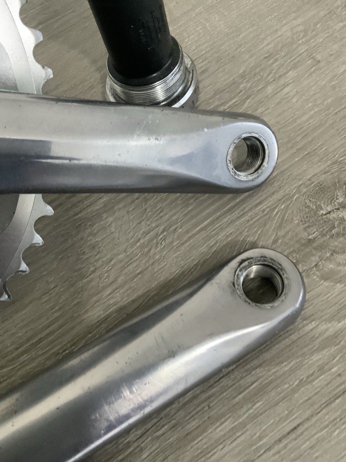 DURA ACE CRANKSET 10 SPEED DOUBLE 53-39 TOOTH 175 MM ARMS 7800 W/ 7800 BRACKET