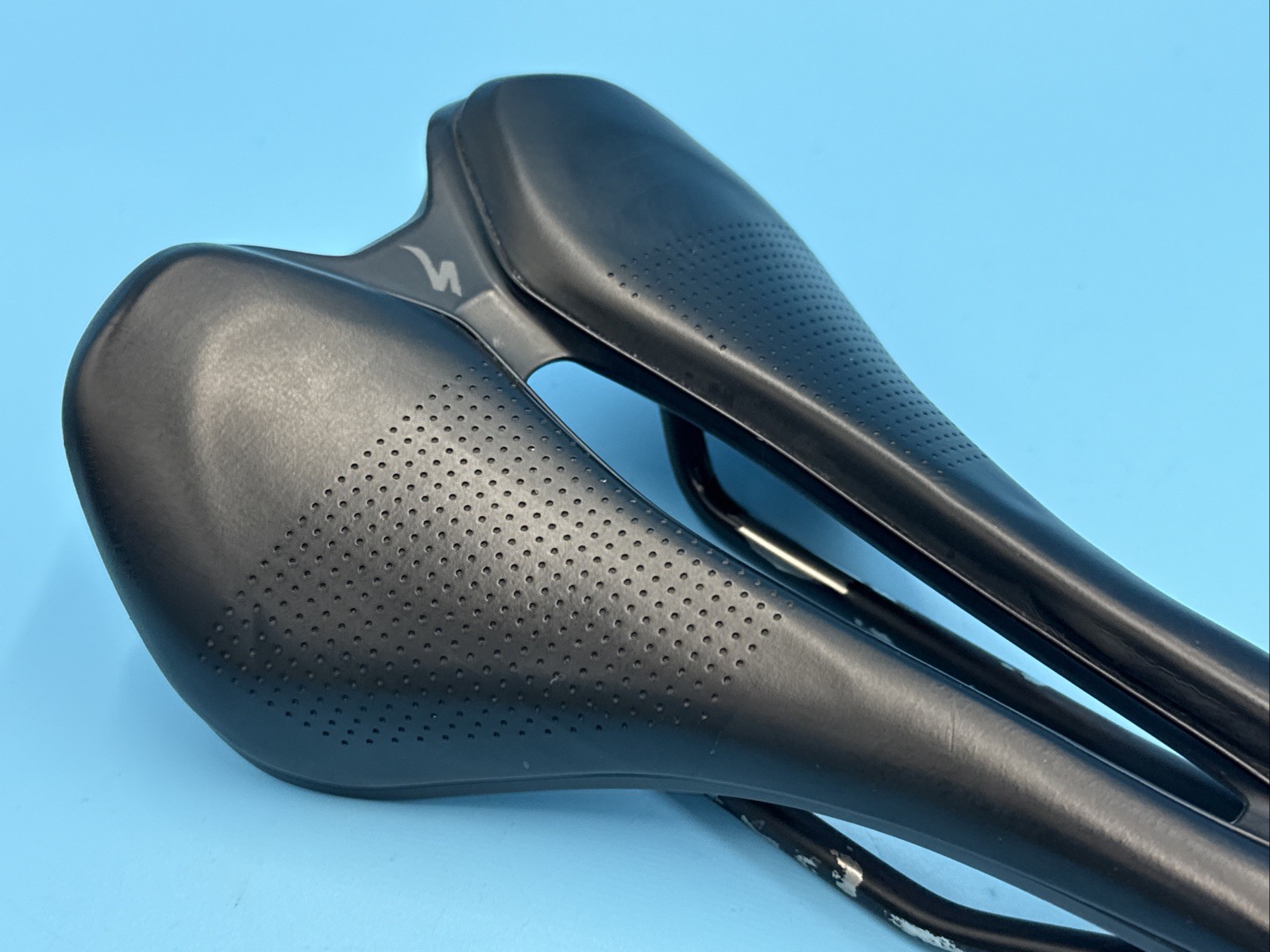 Specialized Romin EVO 143 Expert Body Geometry Comp Hollow Titanium Rail Saddle