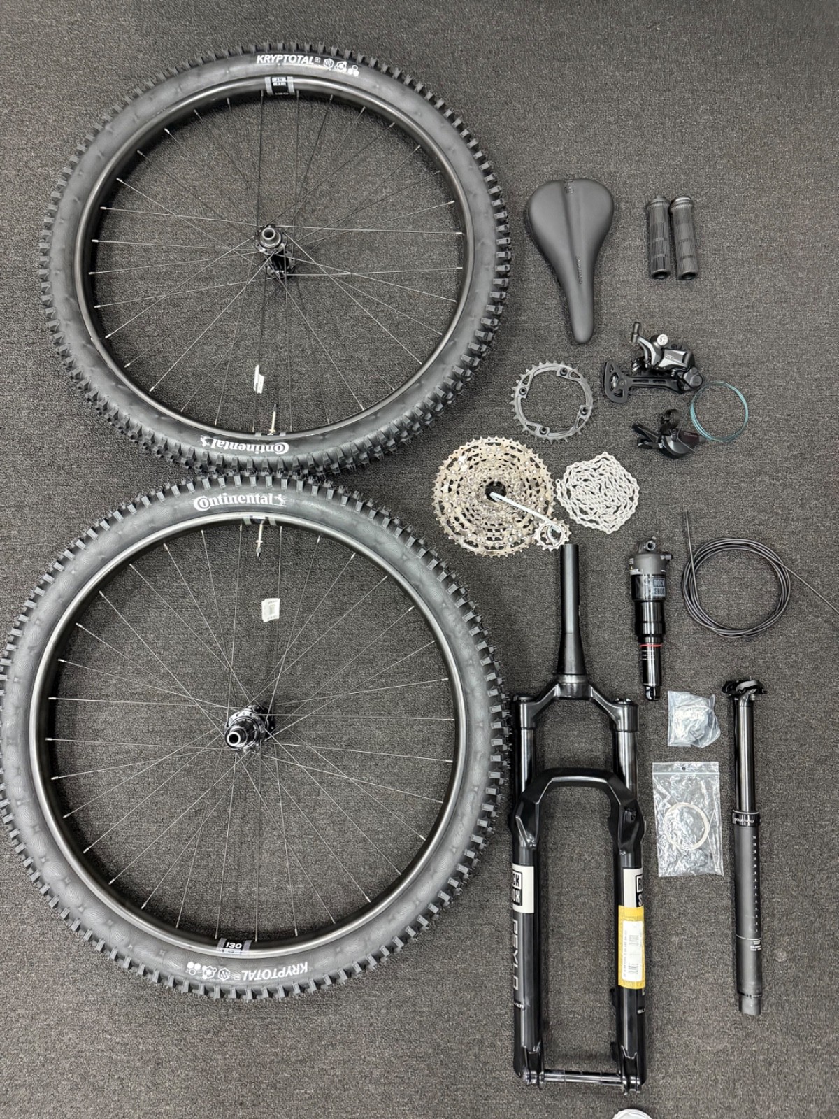 Never used bike parts rockshox,shimano brand new