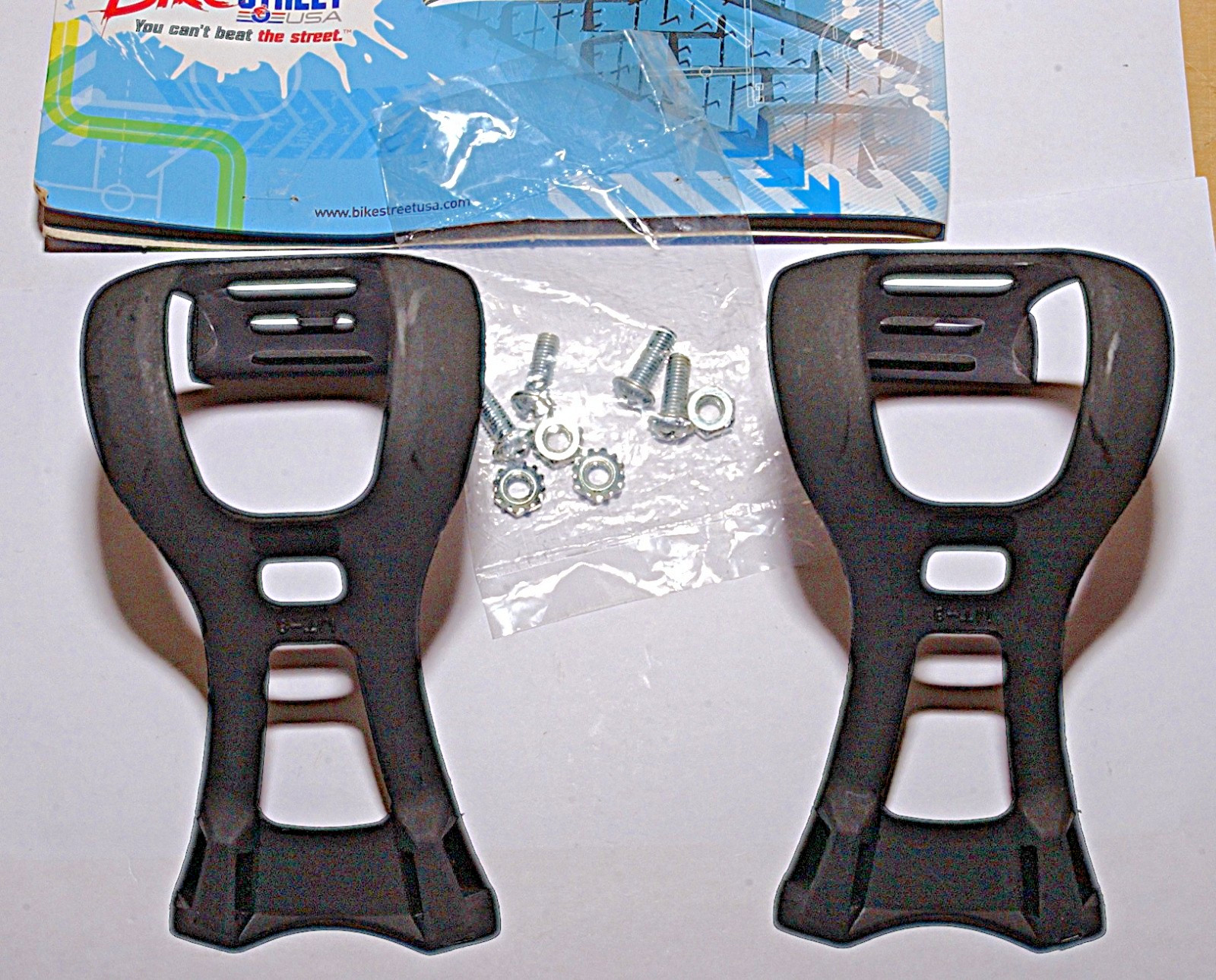 Bike-Street MT-3 Road Mountain Bicycle Pedal TOE CLIPS, Plastic, & 7cm Toe Depth