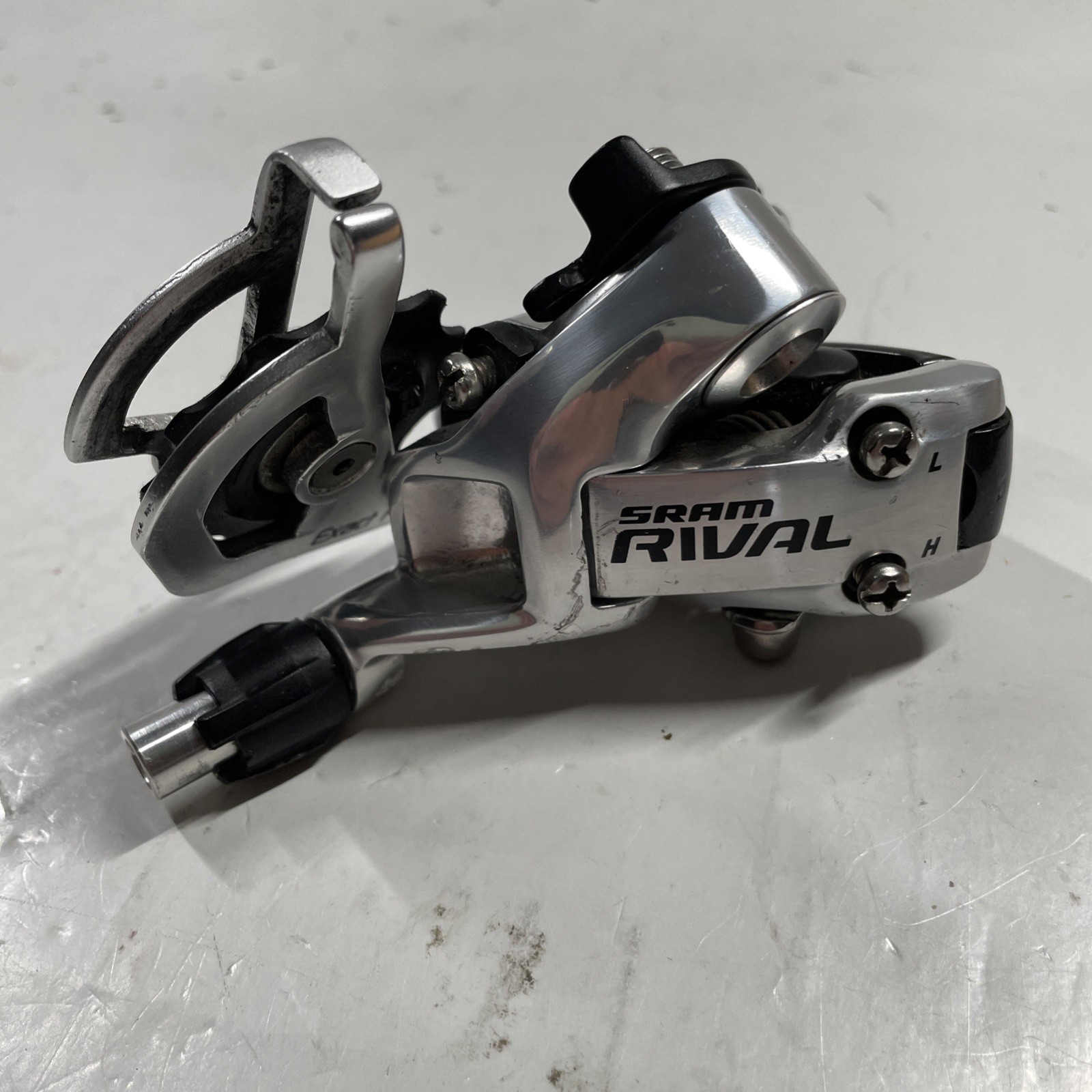 SRAM Rival Rear Road Bike Derailleur 10 Speed Short Cage Silver