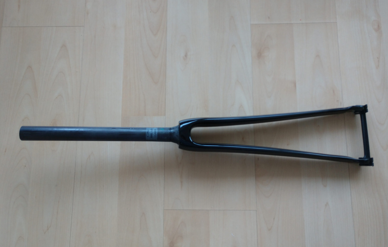 Fork Carbon Tapered Track 1 1/4 to 1 1/8 461g New