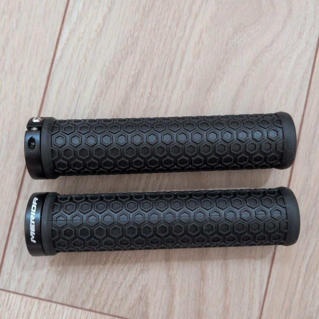 MERIDA Genuine Bicycle Handlebar Grips #26070702