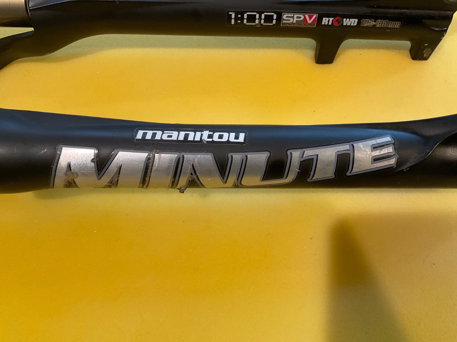 Manitou Minute SPV RT Fork 26” 1-1/8” Disc QR 90-120mm Broken Rebound Part