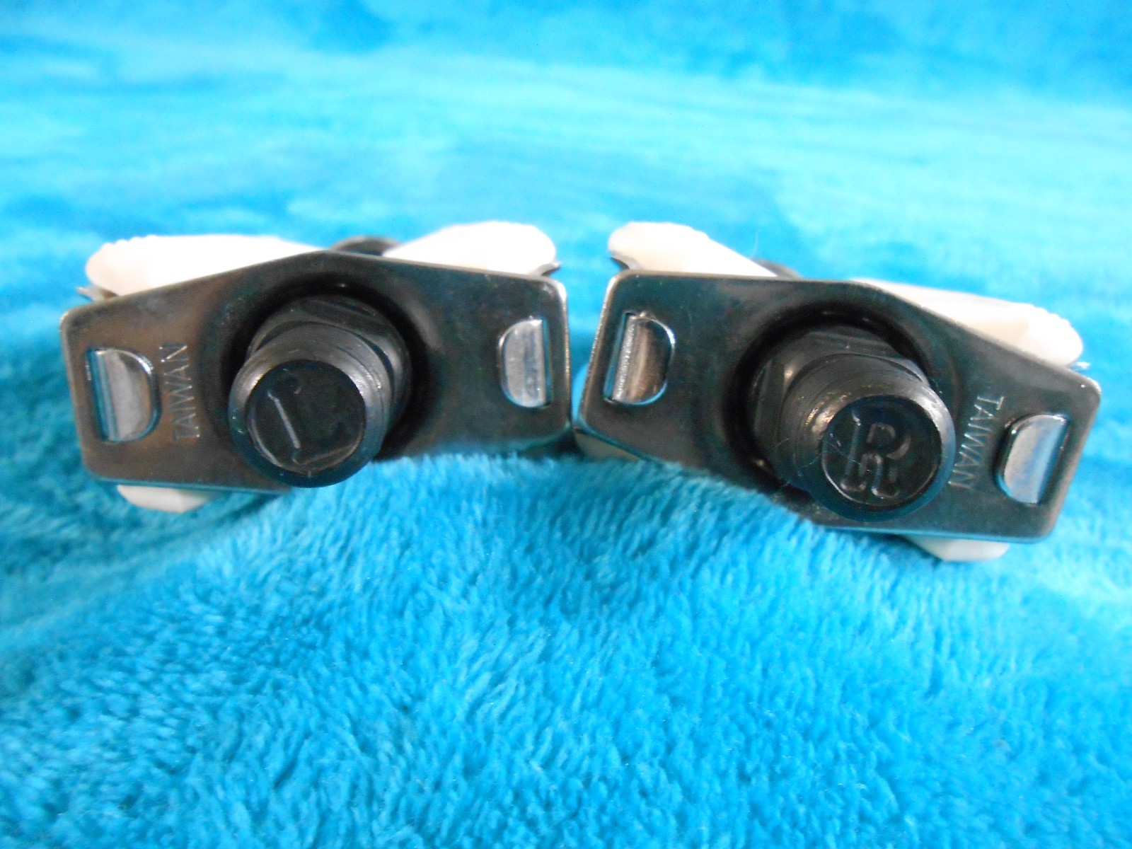 NEW BICYCLE 9/16» WHITE Chrome PEDALS FOR 3 PC. CRANK BIKES: BMX, MTB, Ebike