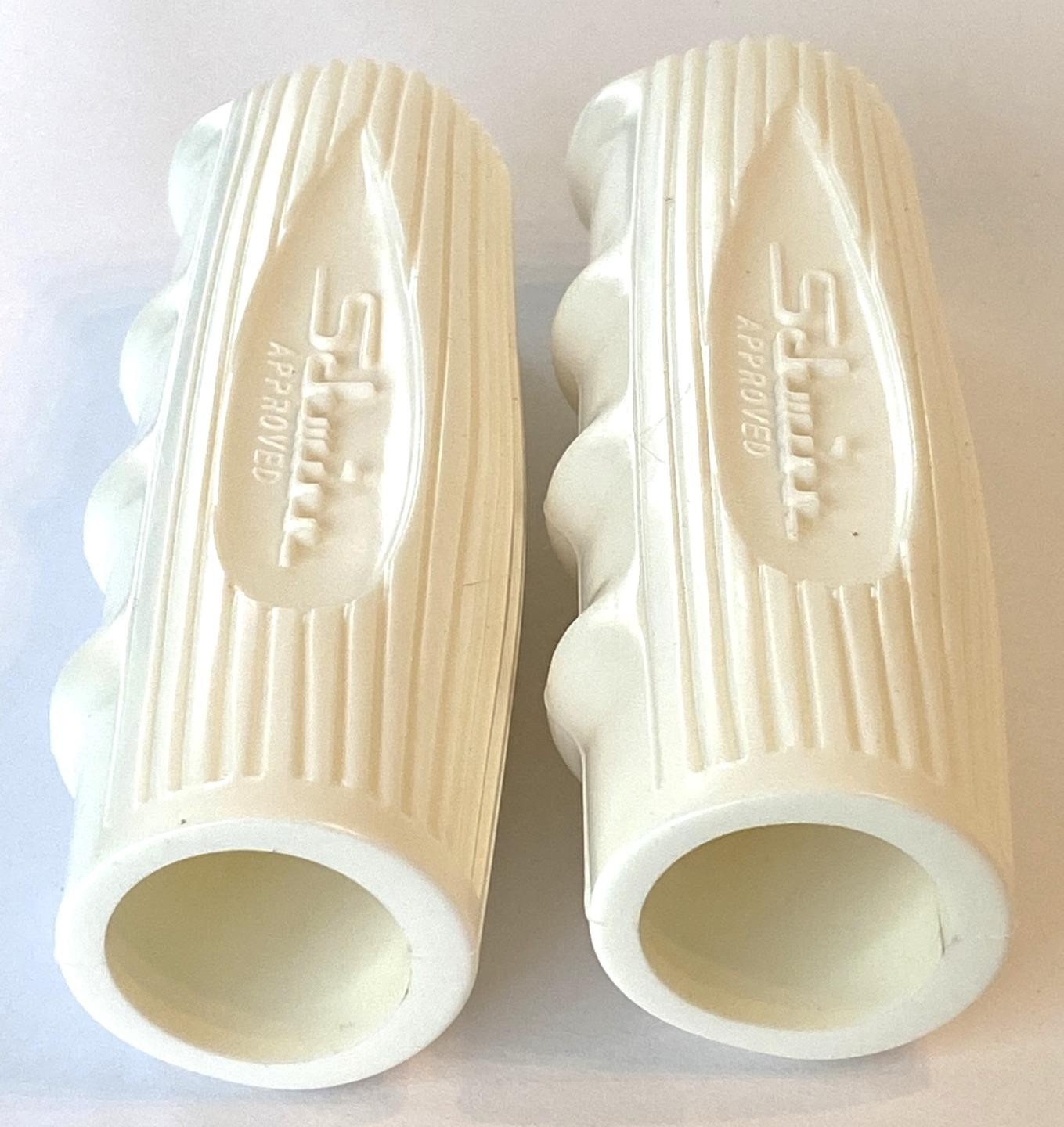 new Schwinn Approved CHUBBY Bicycle GRIPS 1960’s WHITE