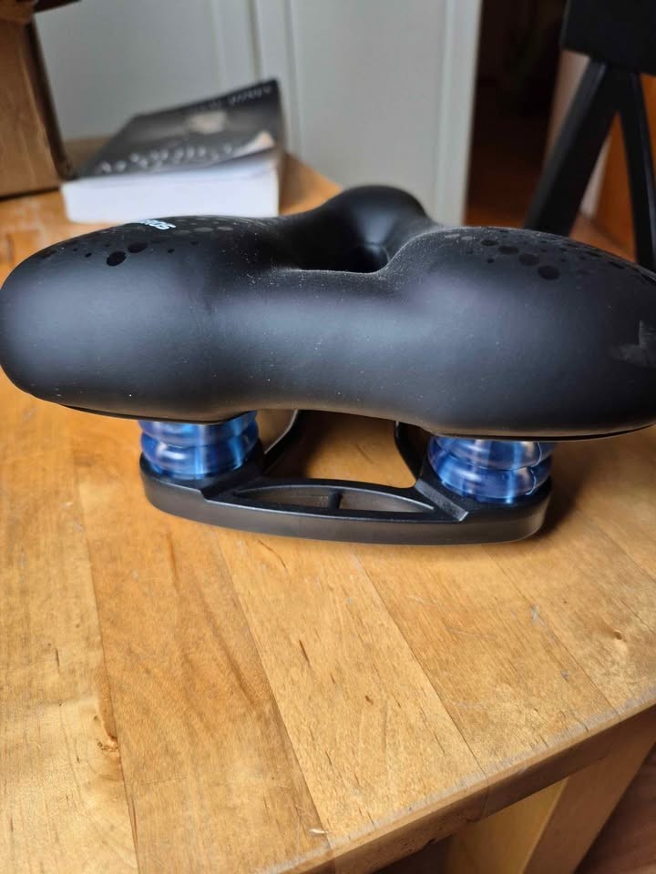 Rockbros Gel Bike Seat with shock absorber