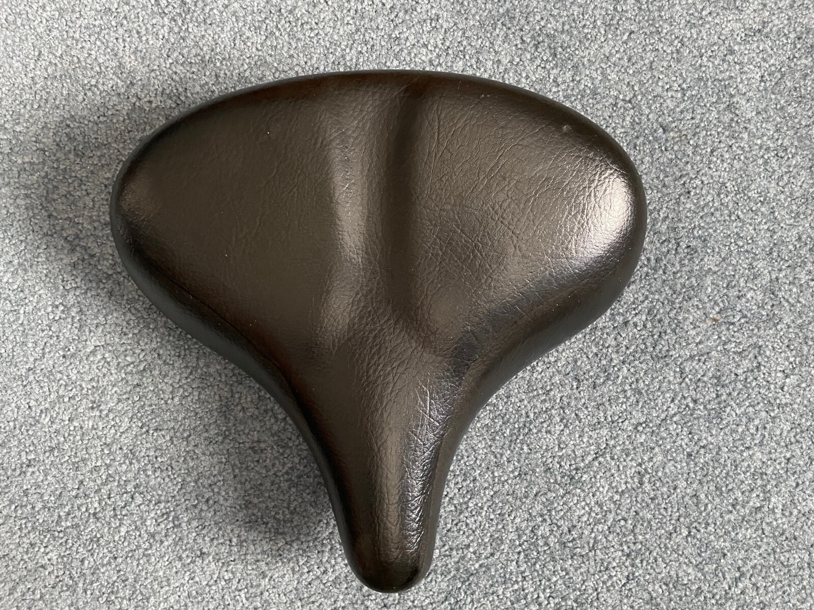 Cateye Ergociser Oversized Bike Seat, Comfortable Replacement Bicycle Seat