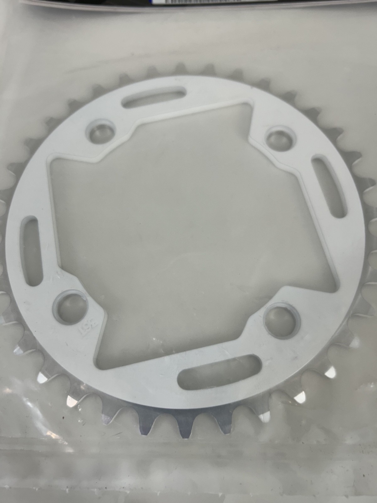 NEW in Package Tangent Halo 4-Bolt Chain Ring (White) 36T 91-5296 36 – B12