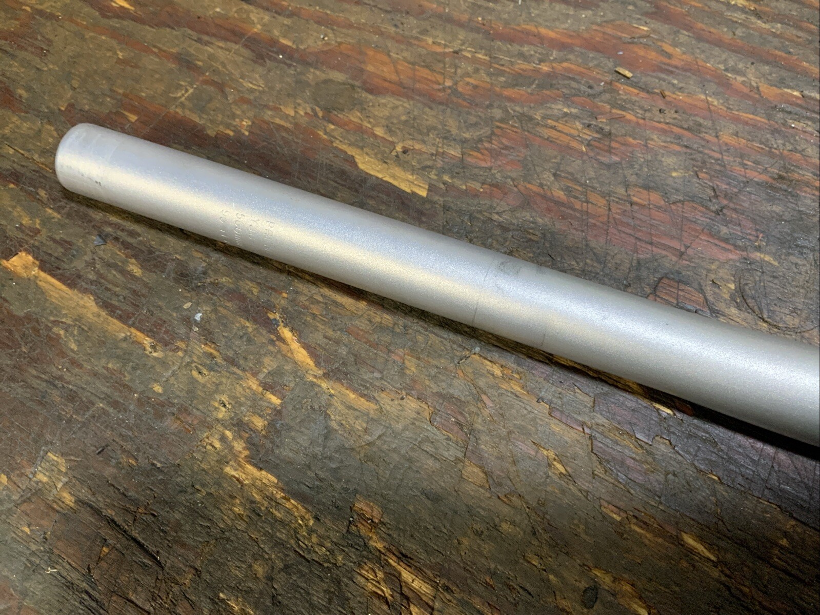 BONTRAGER RACE 5º Handlebar • 560mm x 25.4mm • Grey/Silver • w/Reinforced Ends